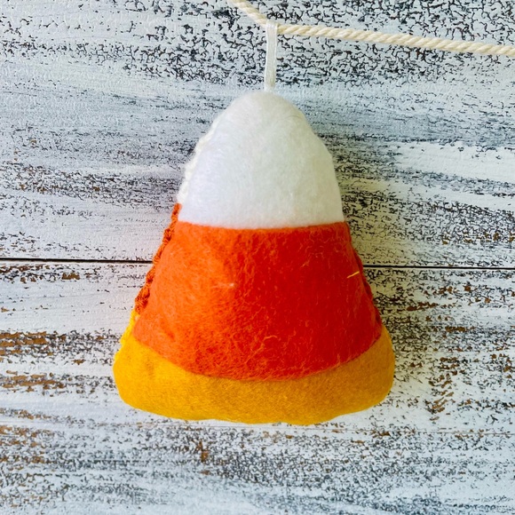 Plush Candy Corn Garland - Picture 6 of 12